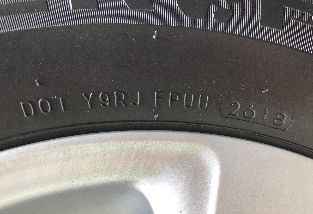 Jaké je maximální stáří neboli DOT pneumatik?